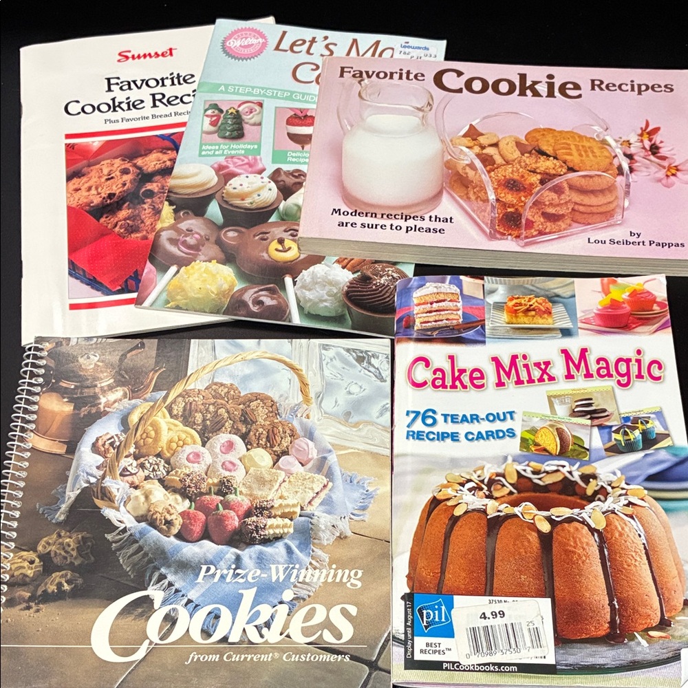 Assorted vintage Cookie & Cake Mix Recipe cookbook Book Set - Multi-Color